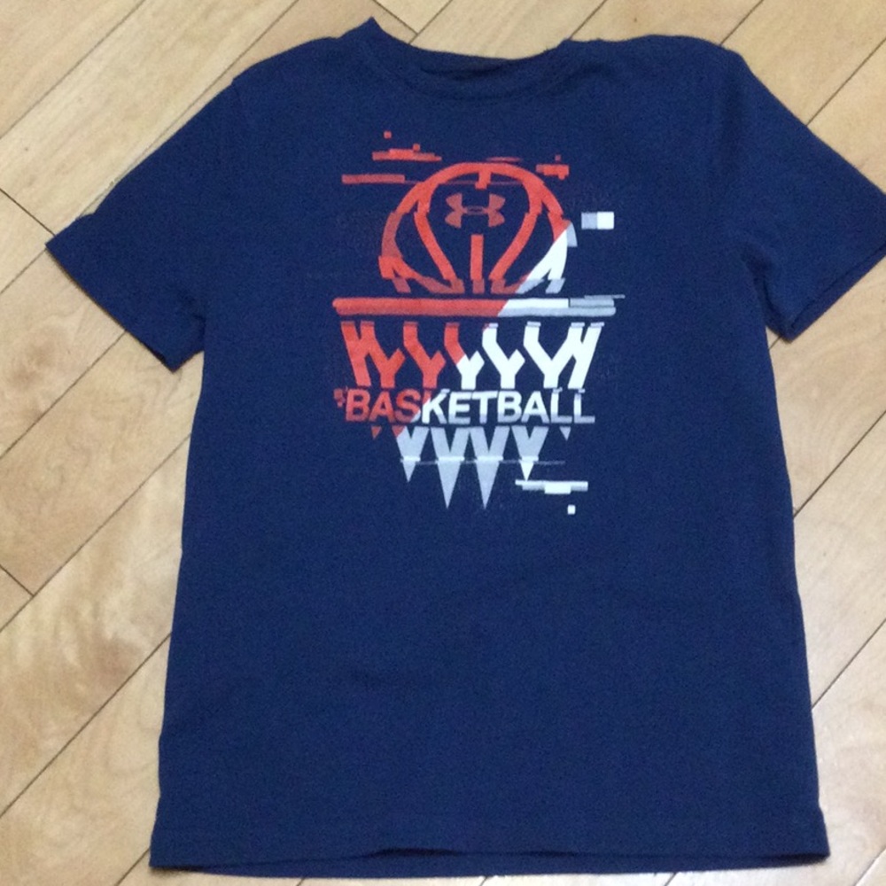 Under Armour Youth Basketball Short Sleeve heatgear  YMD Youth M NEW Condition